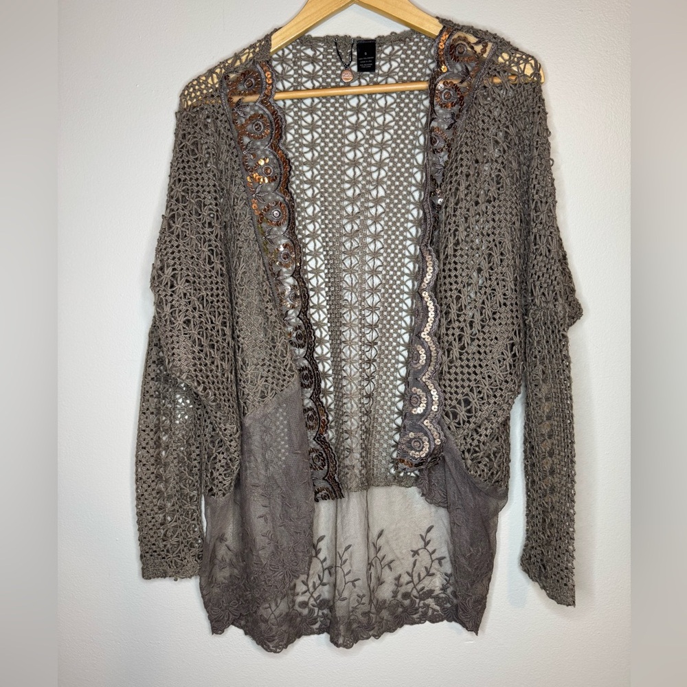 BKE Boutique‎ Crochet Lace Cardigan Boho Open Knit Sequin Trim Women's Small